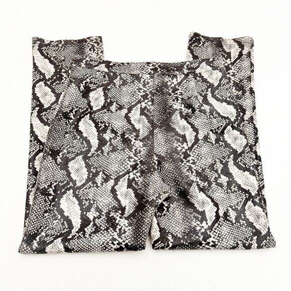Urban Outfitters Snakeskin Patterned Printed Pants Straight Leg Size 8 - Picture 5 of 8